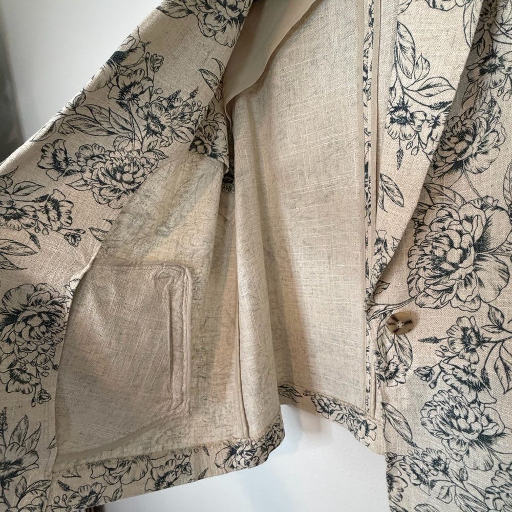 J. Jill Blazer Beige With Green Floral Linen Blend Button Front Jacket Medium - Picture 6 of 8